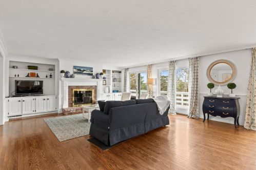 595 Riverview Dr, Chatham MA  02633-1117 exterior