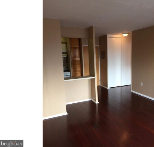 210117 Chestnut St, Philadelphia, PA 19103-2900