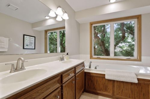 7260 Bancroft Way, South Saint Paul MN  55077-3113 exterior