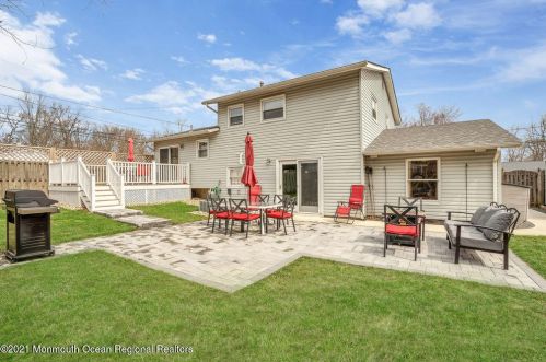 6 Wyoming Dr, Jackson Twp NJ  08527-1543 exterior