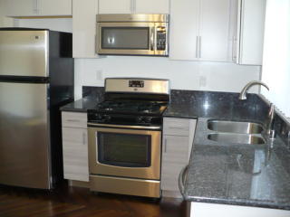 1535 Hobart Blvd, Los Angeles CA  90027-6904 exterior