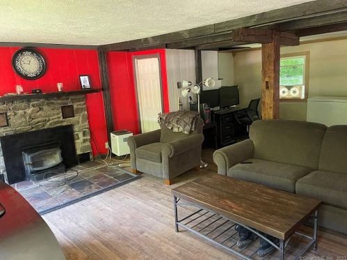 497 Cornwall Bridge Rd, West Woods CT  06069-2522 exterior