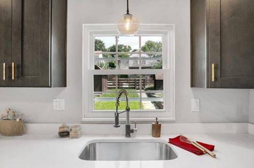 523 Orchard Ave, Pittsburgh PA  15202-2417 exterior