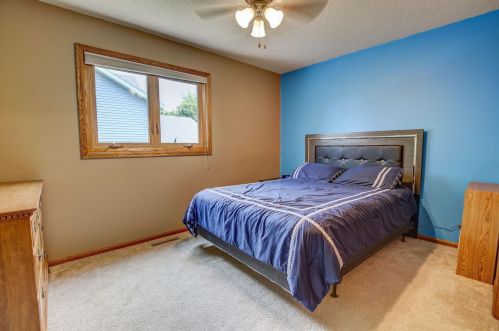 921 21st St, Saint Cloud MN  56304-2140 exterior