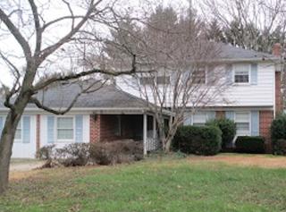 5 Terry Cir, Dover, DE 19904-2431