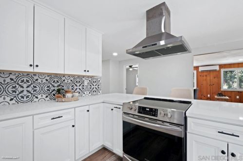 12209 Lemon Crest Dr, Lakeside CA  92040-4123 exterior