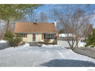 34 Bayberry Hill Rd, Mahopac, NY 10541-4401