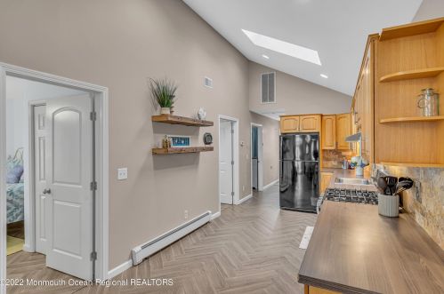 232 Harbor Dr, Lavallette NJ  08735-1434 exterior