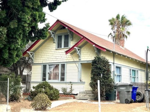 1423 Roosevelt Ave, National City, CA 91950-4441
