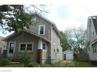 1758 Adelaide Blvd, Akron, OH 44305-4220
