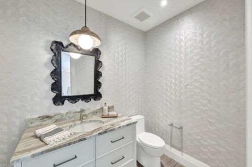 3401 Crayton Rd, Naples FL 34103-3515 exterior