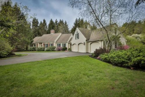 11 Dana Rd, Boxford, MA 01921-2661