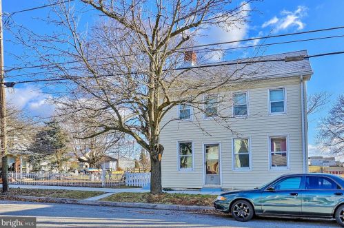131 Main St, Shrewsbury, PA 17361-1305
