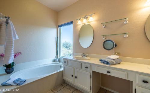 4421 Paseo De Los Cerritos, Tucson AZ 85745-9552 exterior