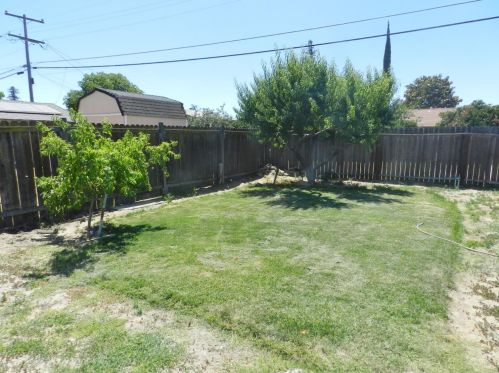 1340 Joseph St, Livingston CA  95334-1626 exterior