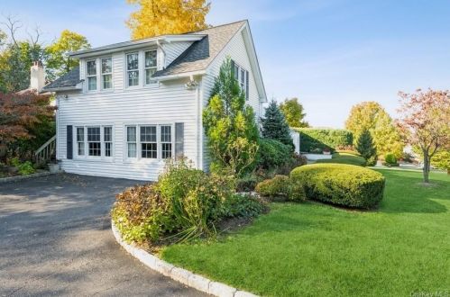 313 Knollwood Rd, Elmsford, NY 10523