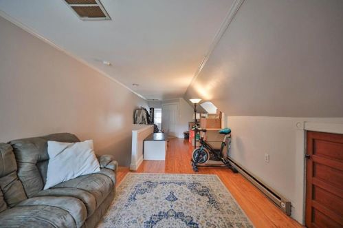 724 Milton St, Easton PA  18042-6366 exterior