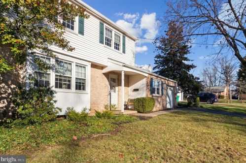 210 Laurel Ln, Lansdale, PA 19446-3218