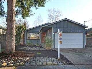 3736 68th Ave, Portland, OR 97206-3526