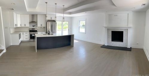 21 Queach Rd, North Branford, CT 06471-1257