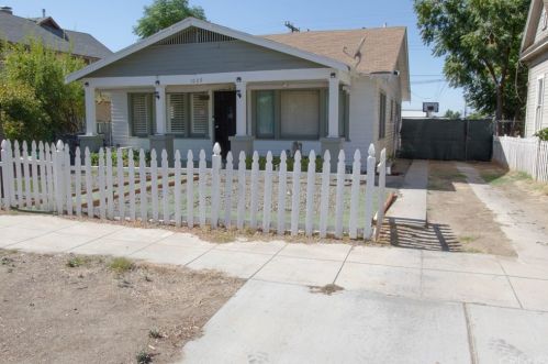 1029 Alta St, Redlands CA  92374-3316 exterior