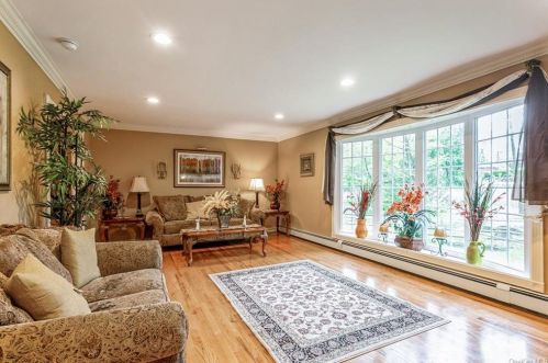 297 Church Rd, Tompkins Corners NY  10579-2515 exterior