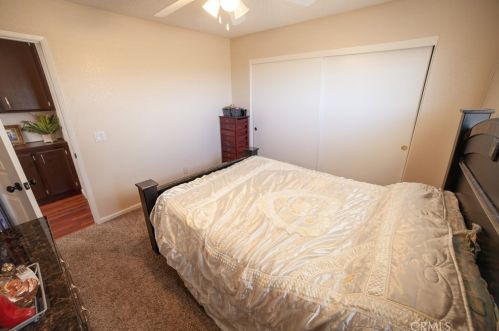 2869 La Vida Dr, Lancaster CA  93535-5873 exterior