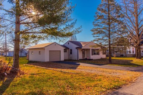 106 East St, Winchester, OH