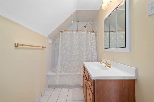 85 Inglewood Dr, Pittsburgh PA 15228-1555 exterior