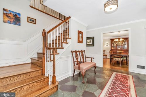 614 Black Gates Rd, Wilmington, DE 19803-2240