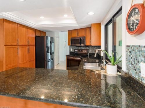 46 Thorncrest Ln, Naples FL  34113-8335 exterior