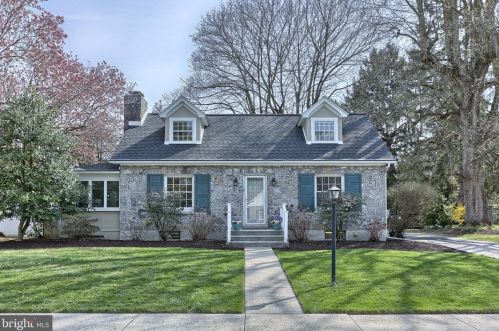 36 Rolling Dr, Carlisle, PA 17013-4274