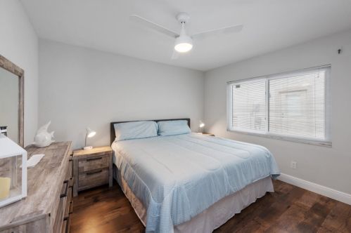 773 Holly Ct, Marco Island FL  34145-1915 exterior