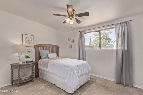 744 Camino Seco, Tucson AZ 85710-2627 exterior