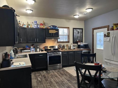 22085 Becker Rd, Mason, WI