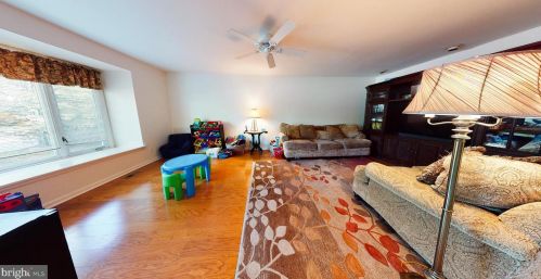 200 Chelsea Cir, Newtown Square PA  19073-2110 exterior