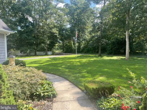 20570 Wilson Dr, Slaughter Beach, DE 19963-4201