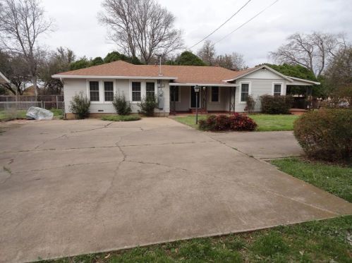 4813 Rufe Snow Dr, Fort Worth, TX 76180-7835