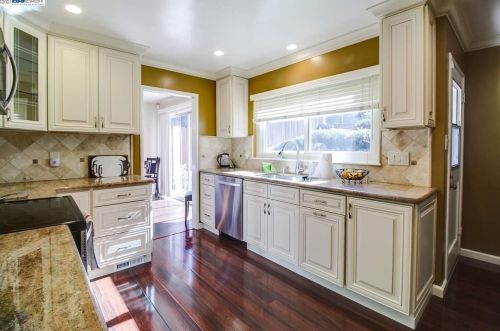 6171 Brookside Ave, Oakland CA 94618-1828 exterior