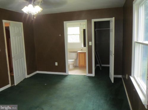 158 Camel Hump Ct, Richmond National Battlefiel VA  22835-2688 exterior