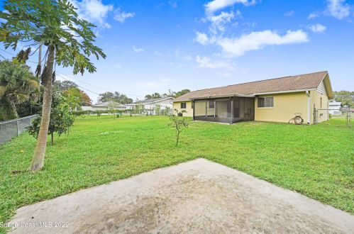 2250 Talmadge Dr, Titusville FL  32780-4606 exterior