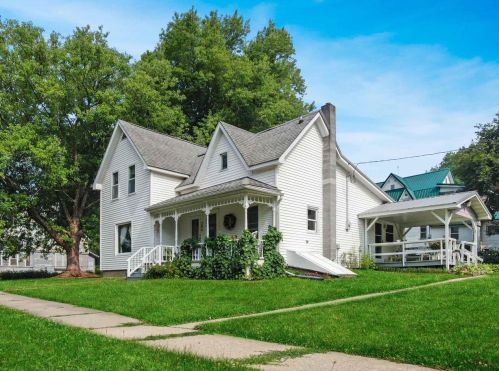 204 Highland St, La Farge, WI 54639-8745