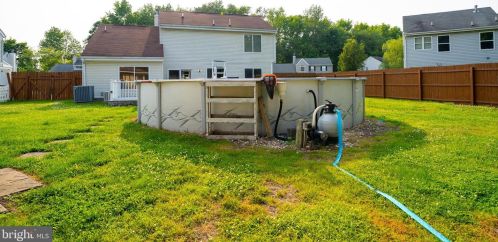 9 Heatherfield Way, Dover DE  19904-9752 exterior