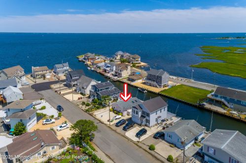 258 Teakwood Dr, Berkeley Township NJ  08721-3122 exterior