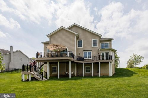 1955 Goldenridge Dr, Downingtown, PA 19335-5100