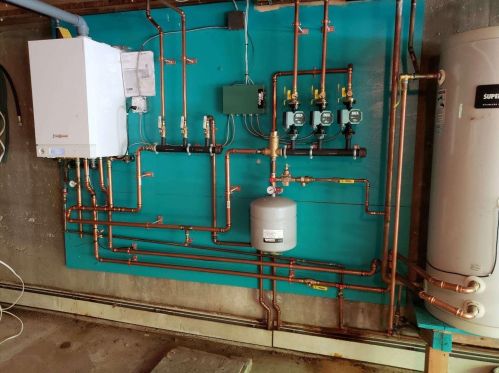 1044 Plain Rd, Hinsdale NH  03451-2150 exterior