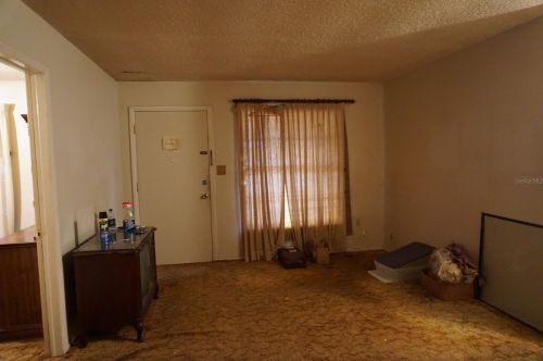 2102 Hartwell Ave, Sanford, FL 32771-4201