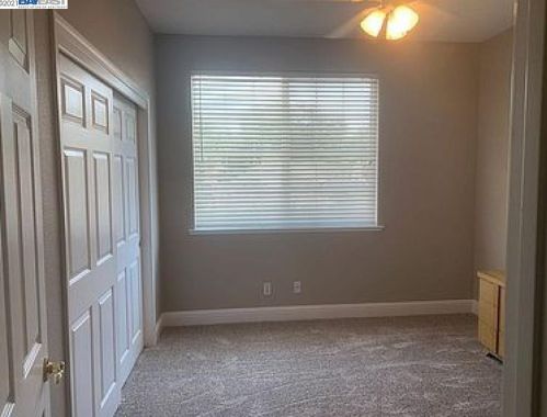 6521 Young Oak Ct, Citrus Heights CA  95662-6007 exterior