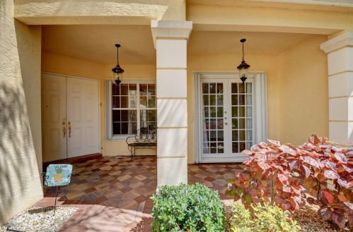 7883 Emerald Winds Cir, Boynton Beach, FL 33473-7835