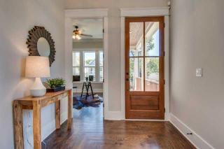 2207 11th Ave, Nashville, TN 37208-1106